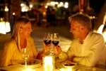 Haz de tu estancia un viaje especial. Te ayudamos a que disfrutes con tu pareja de los detalles especiales. Da un valor añadido a tu reserva de hotel y conviértelo en toda una Escapada Romántica. Escapada Romántica